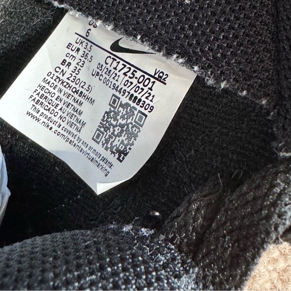 Nike Women's Court Royale 2 Shoes, Sneakers, Mid Top, Leather - Picture 12 of 12